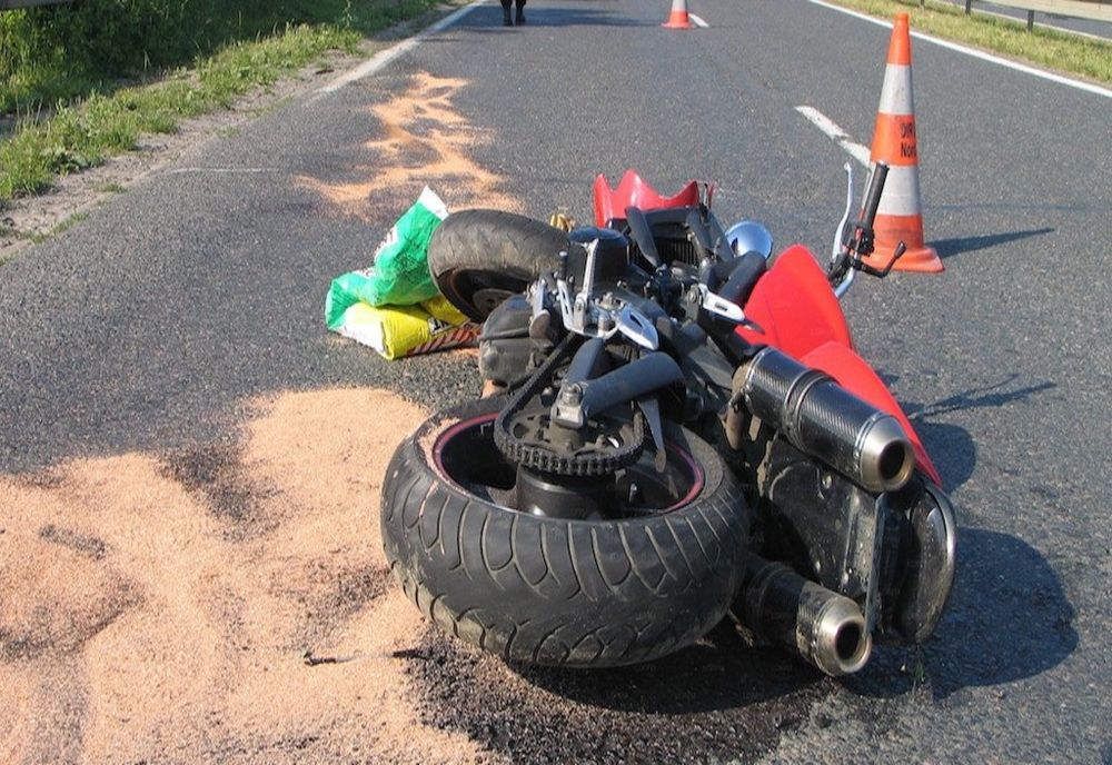 Grav accident în Sânmartin! Un motociclist de 33 de ani şi-a pierdut viaţa