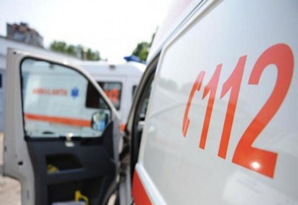 Accident provocat de un tânăr de 17 ani care conducea o maşină cu volan pe dreapta