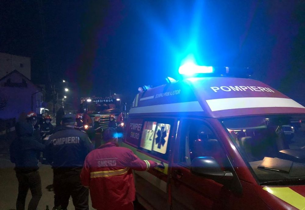 Accident cu două maşini în Oradea! O persoană a ajuns la spital