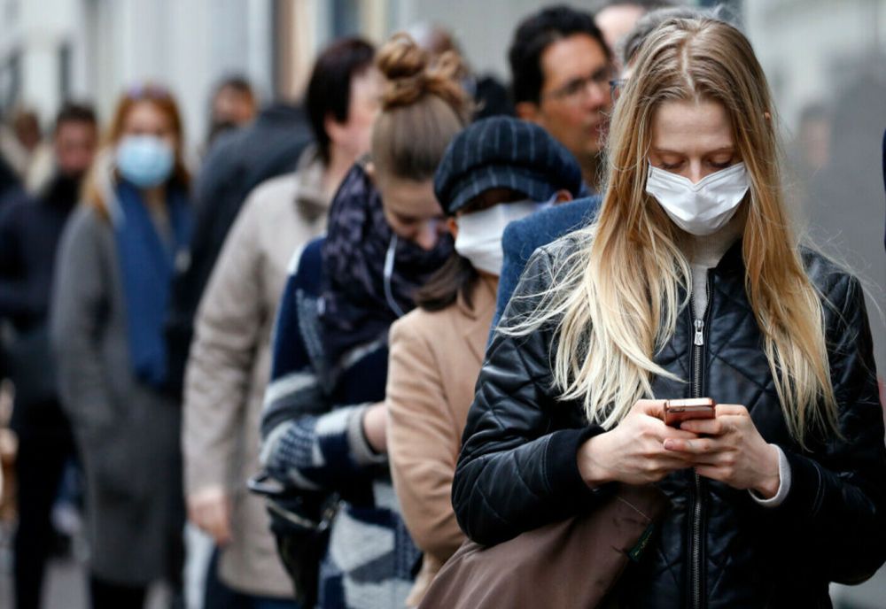 Peste 110 de bihoreni care nu au purtat masca au fost amendaţi