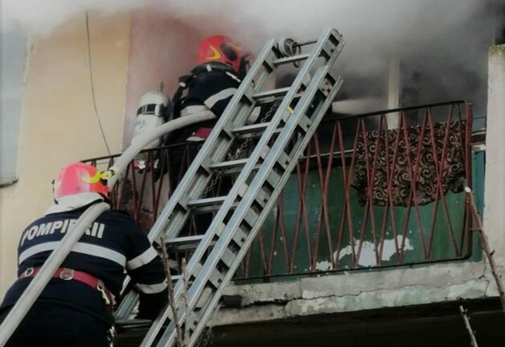 27 de persoane au fost evacuate de pompieri, în urma unui incendiu izbucnit în Marghita