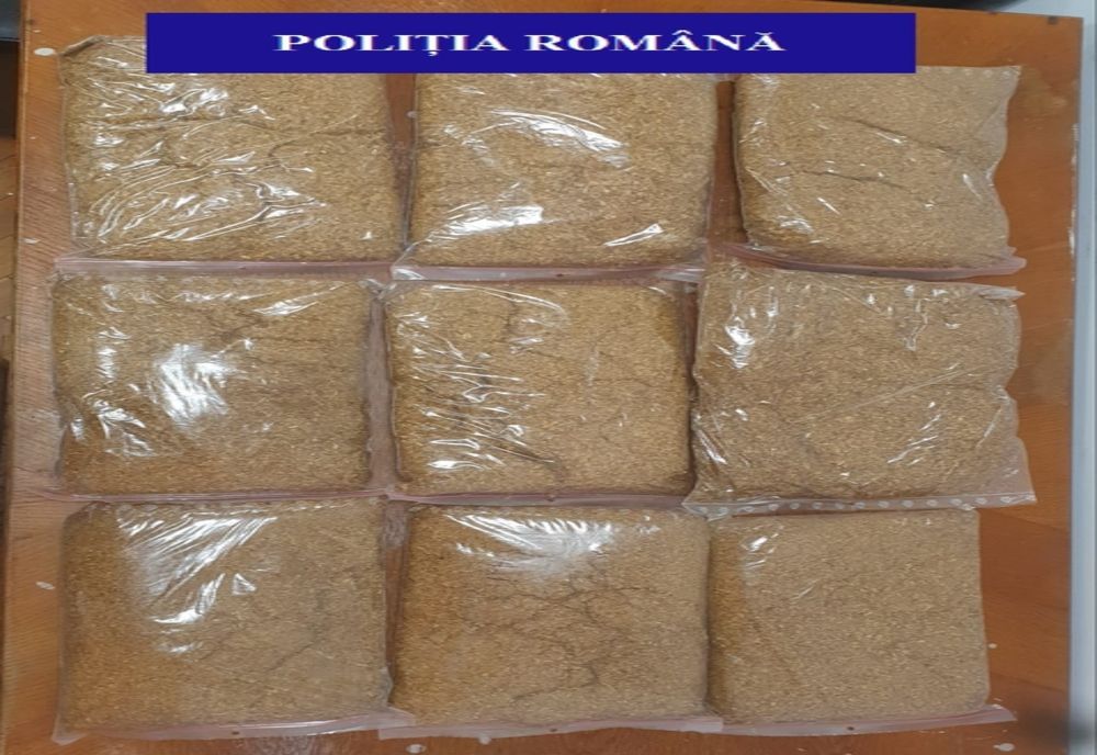 Aproape 9 kg de tutun, confiscat de polițiștii din Marghita