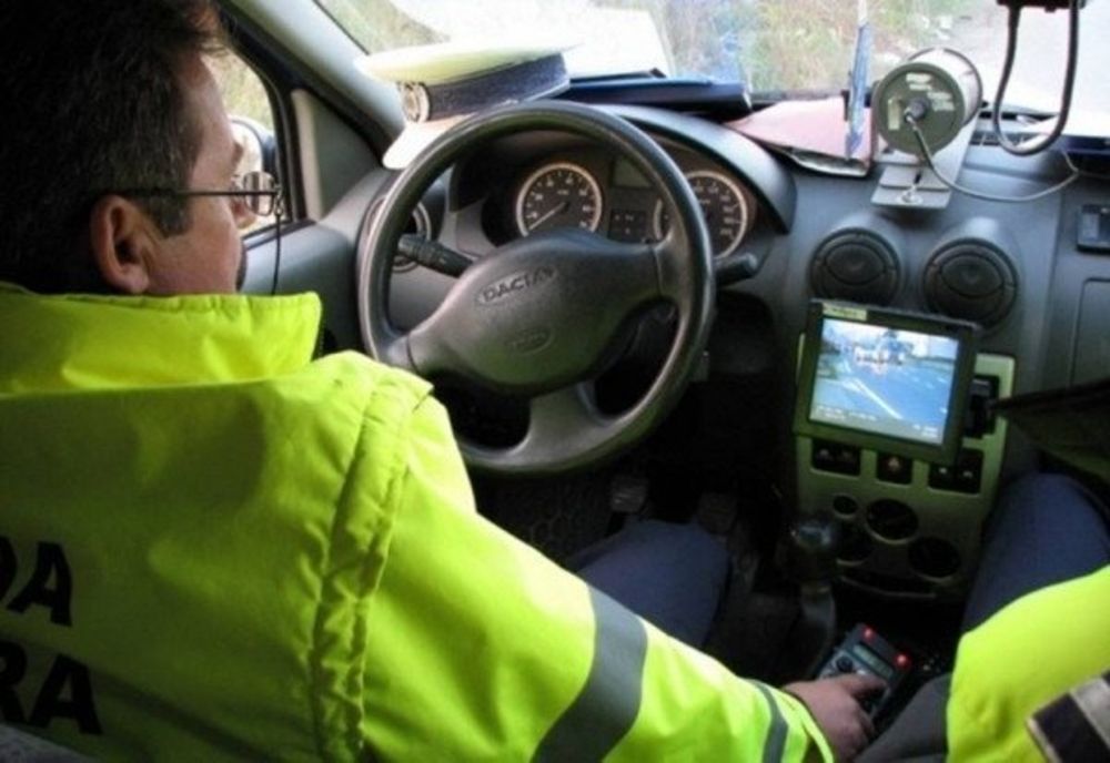 500 de şoferi amendaţi weekend-ul trecut în Bihor: 32 au rămas fără permise