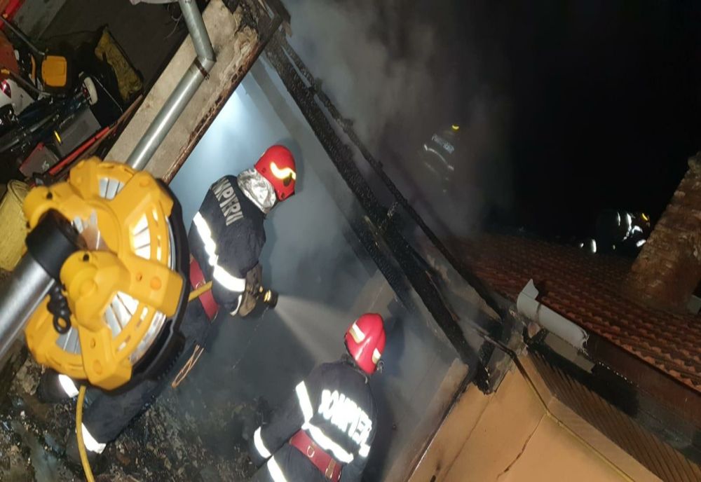 FOTO | Incendii în Bihor din cauza improvizaţiilor electrice