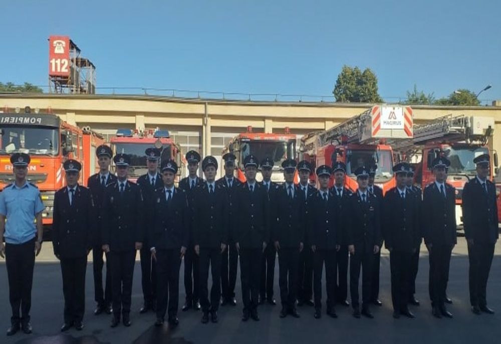 Peste 190 de pompieri militari bihoreni înaintați în grad, la termen