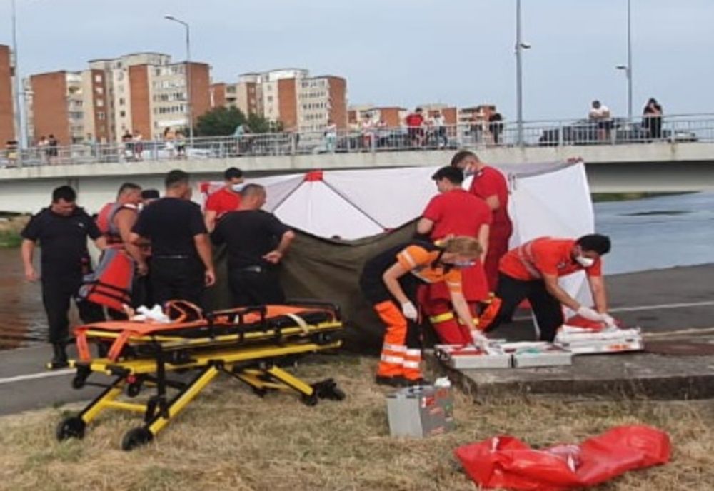 FOTO: Tragedie în Oradea! Un copil de 14 ani s-a înecat în Crișul Repede