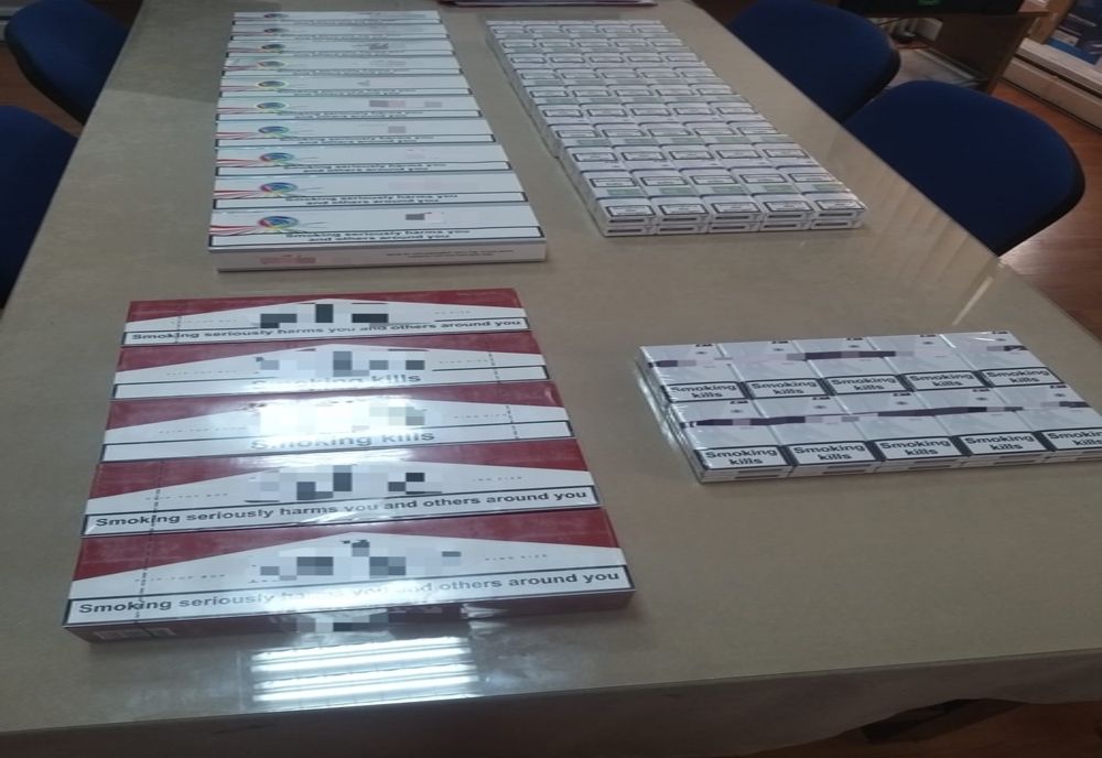 Bărbat din Aleșd, prins cu țigări de contrabandă în autoturism