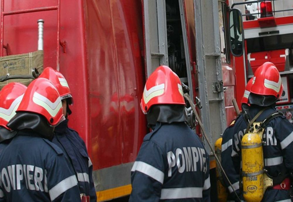 Incendiu într-un apartament din Oradea provocat de un aparat de cafea 