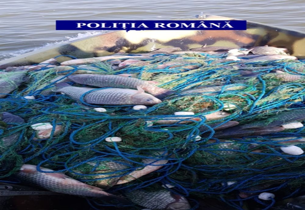 Bărbat din Beiuș, prins de polițiști în timp ce bracona pește pe Crișul Negru