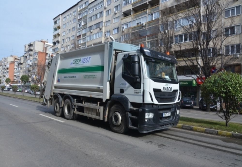 Orădenii se pot debarasa de deșeurile voluminoase sau periculoase din gospodării! Când va demara campania de colectare