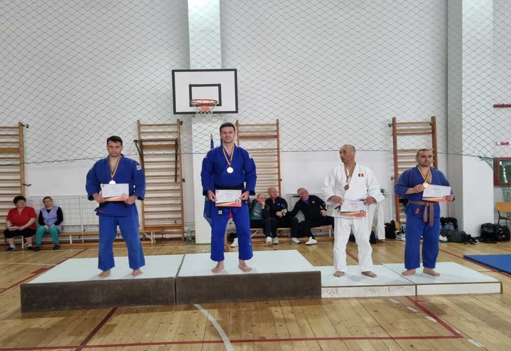 Pompierul militar Bogoşel Adrian a cucerit cel de-al 11-lea titlu de campion naţional la judo