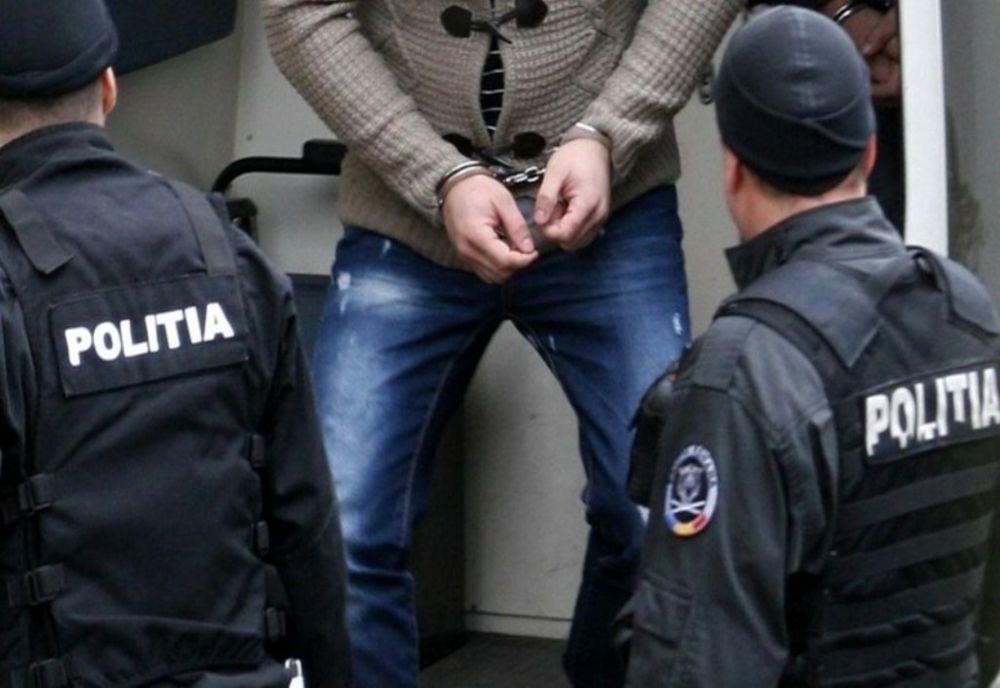 Bihorean căutat de autorităţile ungare pentru trafic de migranți, depistat de poliţiştii bihoreni