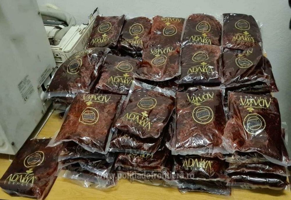 Bulgar prins la Vama Borş II cu 5 tone de tutun de narghilea