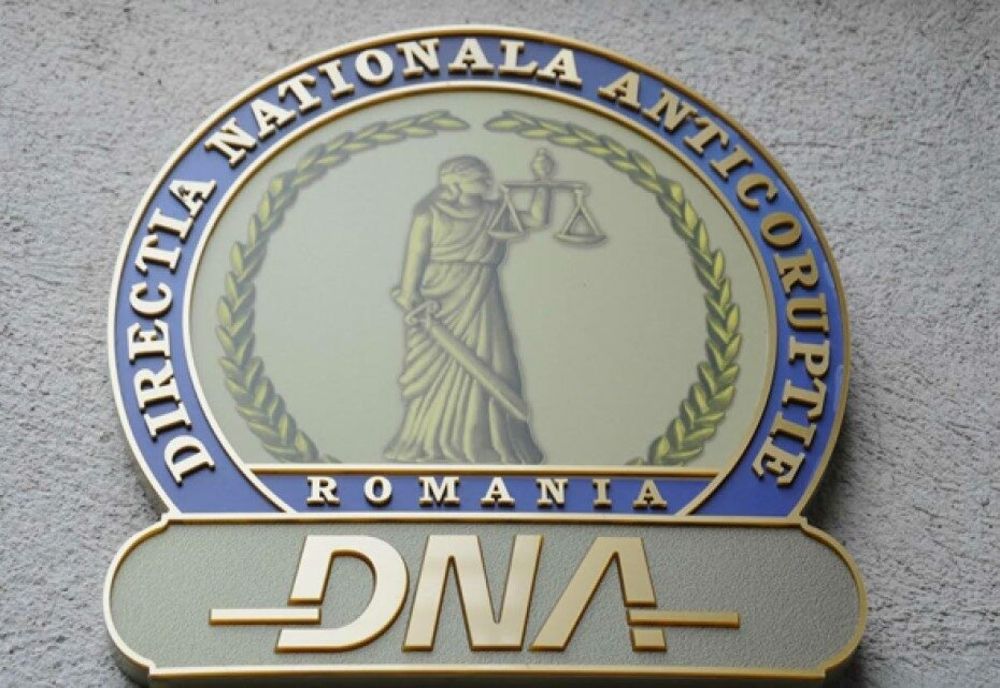 Polițistă de la Imigrări Bihor, trimisă în judecată de procurorii DNA