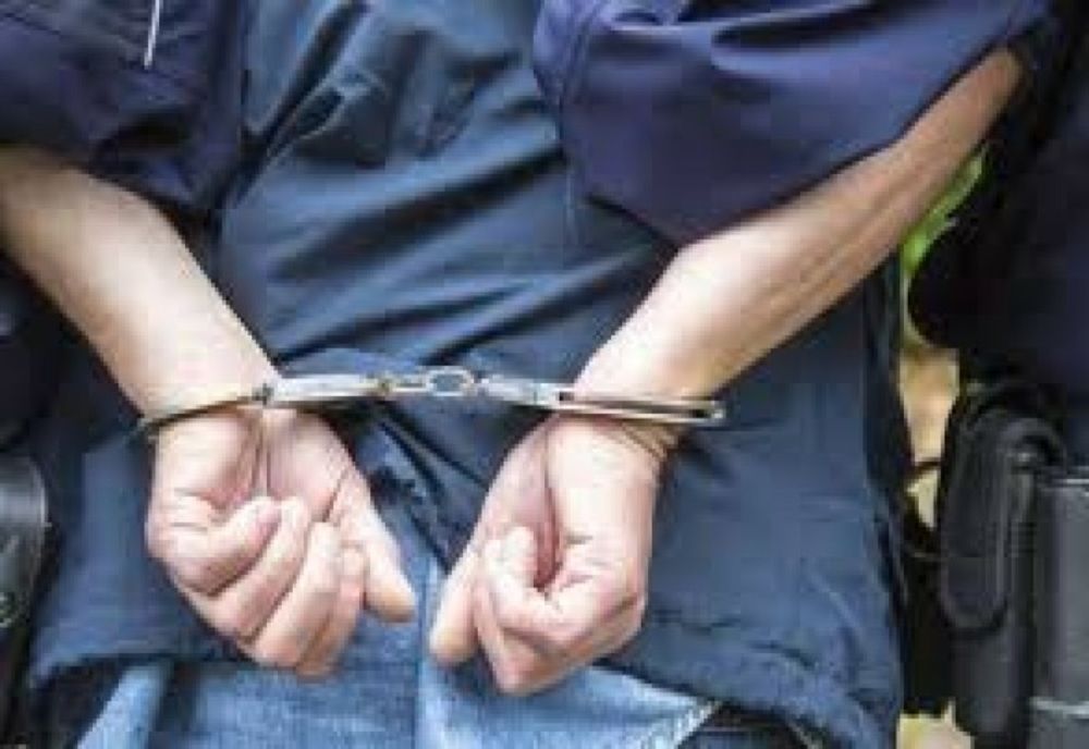 Tâlhărie pe un teren de joacă din Oradea! Un bărbat a rămas fără telefon