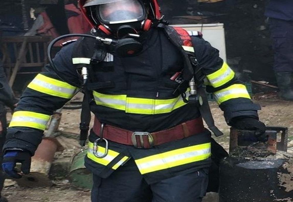 Un bărbat din Tileagd a ajuns la spital cu arsuri, după ce a verificat cu flacără, etanșeitatea buteliei