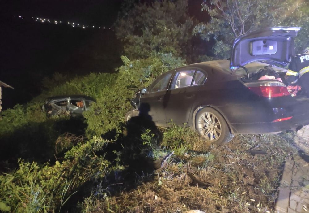 Grav accident în Bihor: Doi adulţi şi o minoră au fost răniţi (FOTO)