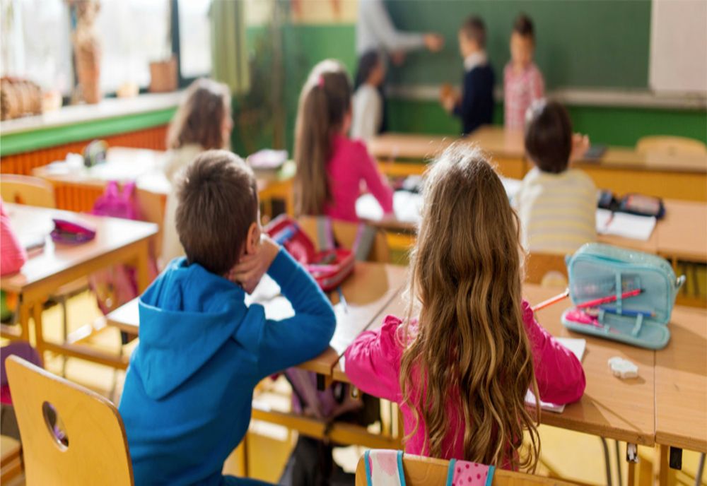 Înscrierile la creșă și grădiniță încep marți, pe 6 iunie. Calendarul a fost publicat în Monitorul Oficial