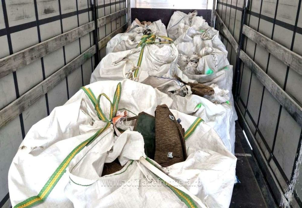 Peste 22 de tone de deşeuri, oprite la Nădlac și Borș să intre în țară  