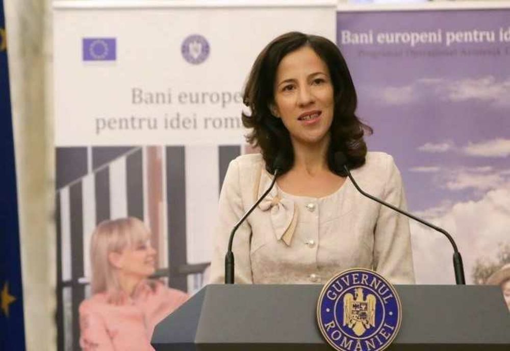 ROXANA MÎNZATU SE ANGAJEAZĂ FAŢĂ DE COMISIILE PE SĂ FACĂ MAI ATRACTIVĂ CARIERA DIDACTICĂ ŞI SĂ ÎMBUNĂTĂŢEASCĂ PROGRAMUL ERASMUS+