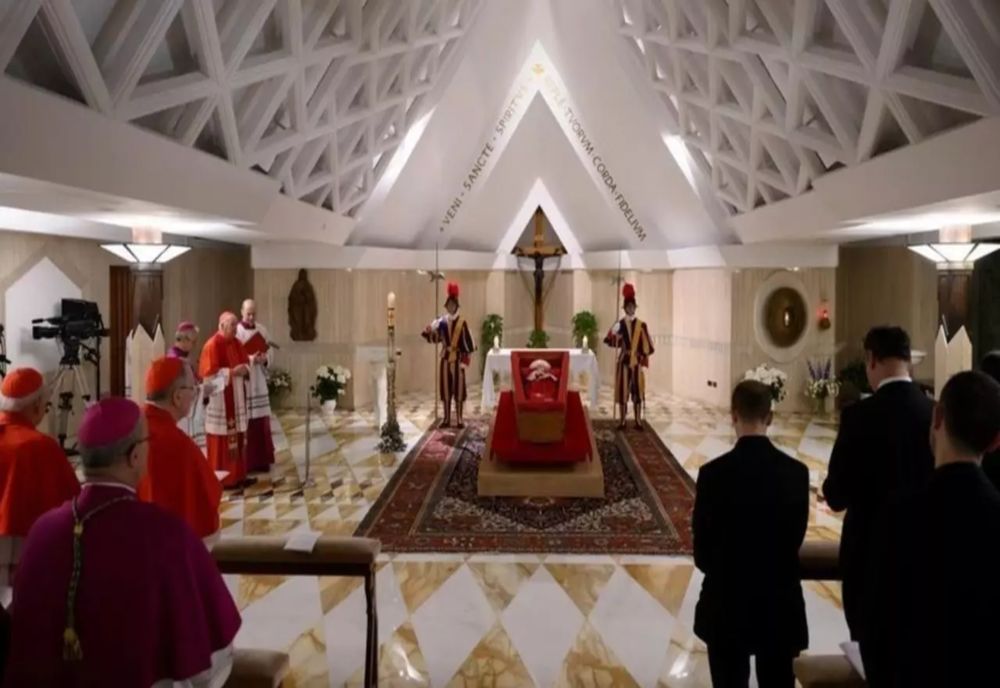 ULTIMELE PREGĂTIRI ÎNAINTEA CONCLAVULUI PENTRU ALEGEREA NOULUI PAPĂ