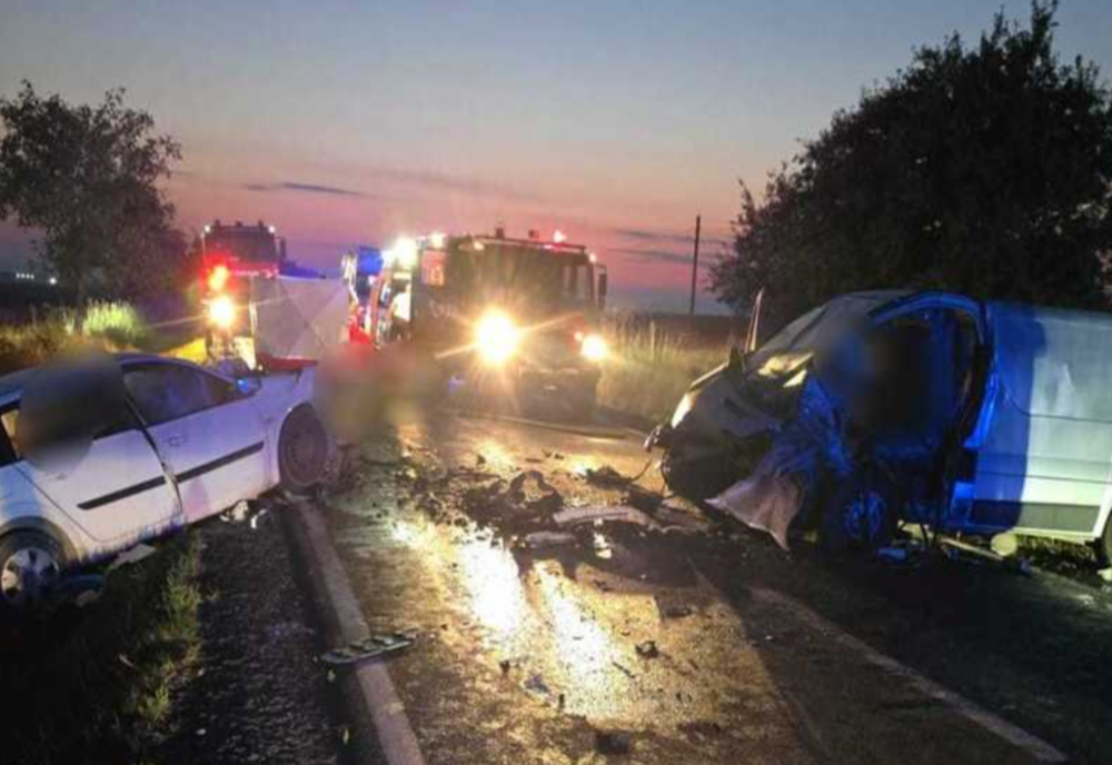 TREI BĂRBAȚI ȘI-AU PIERDUT VIAȚA ÎNTR-UN ACCIDENT RUTIER GRAV PE DN 19E, ÎN BIHOR