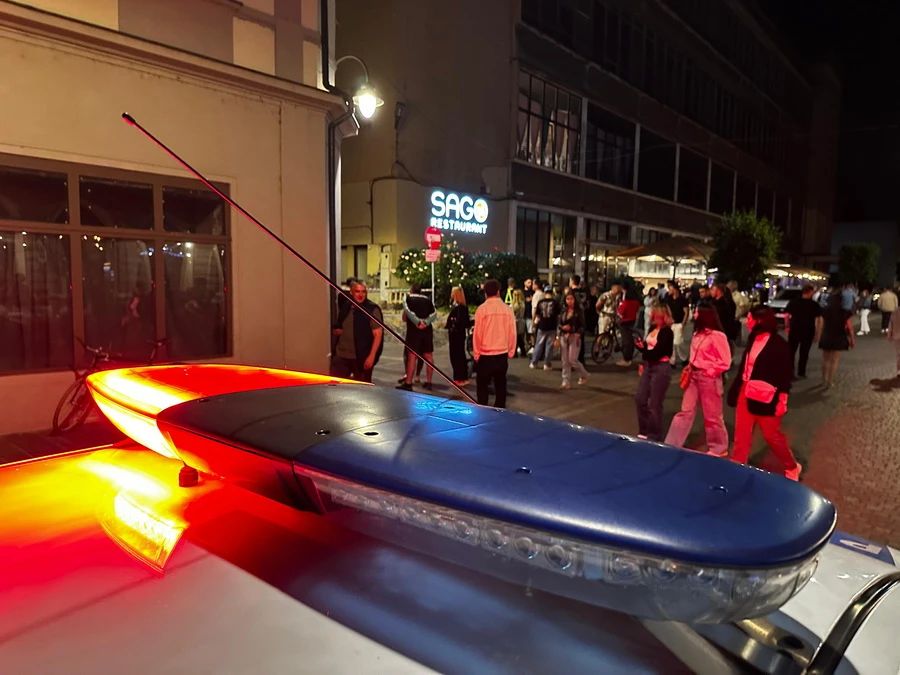 Tragedie în Oradea. O adolescentă a murit după ce a căzut de pe o clădire 
