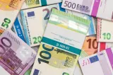 Rate mai mari la creditele în valută: Cursul euro cedează sub presiunea dezechilibrelor interne
