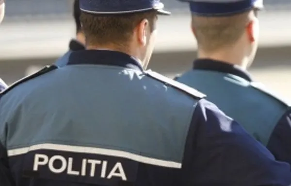 politia-1-600x383