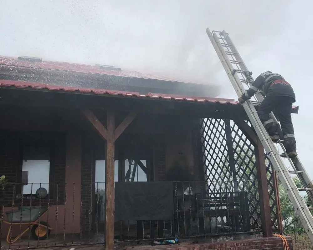 050719_0632_Incendiulao1-1000x800