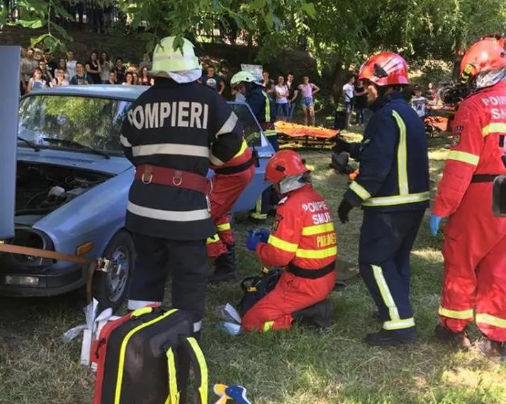051619_0821_nPiaaUnirii1-714x571