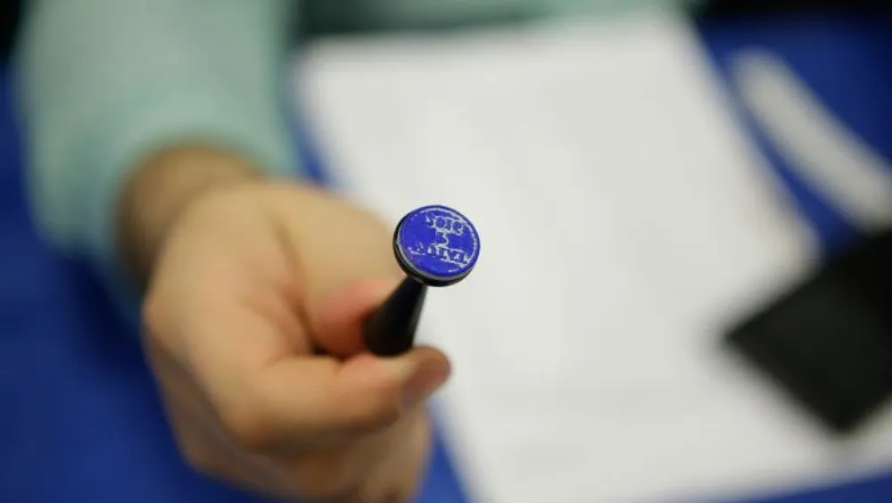 Aproximativ 2.000 de români din diaspora au votat deja pentru turul doi 