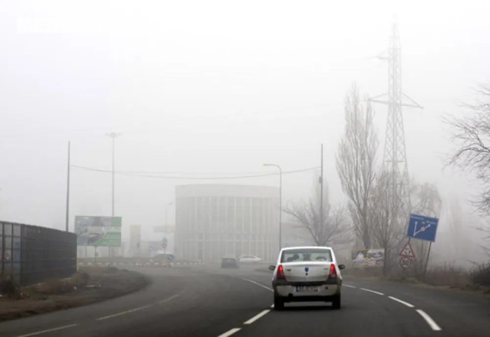 Vizibilitate redusă pe DN 5 Giurgiu-București din cauza ceții dense