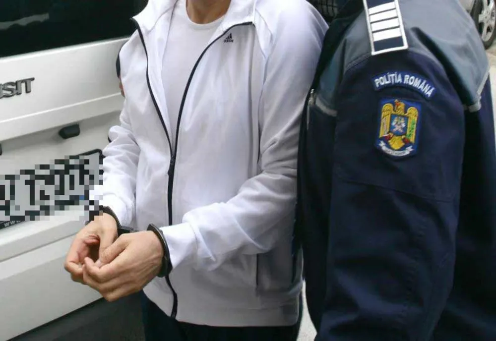Bărbat bănuit de tâlhărie calificată, reținut de polițiștii din Marghita