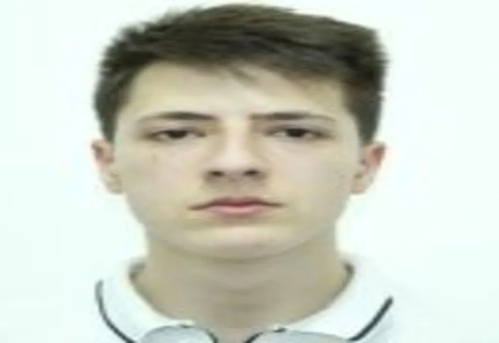 L-AȚI VĂZUT? Tânăr din Oradea, dispărut de acasă! Familia și polițiștii îl caută