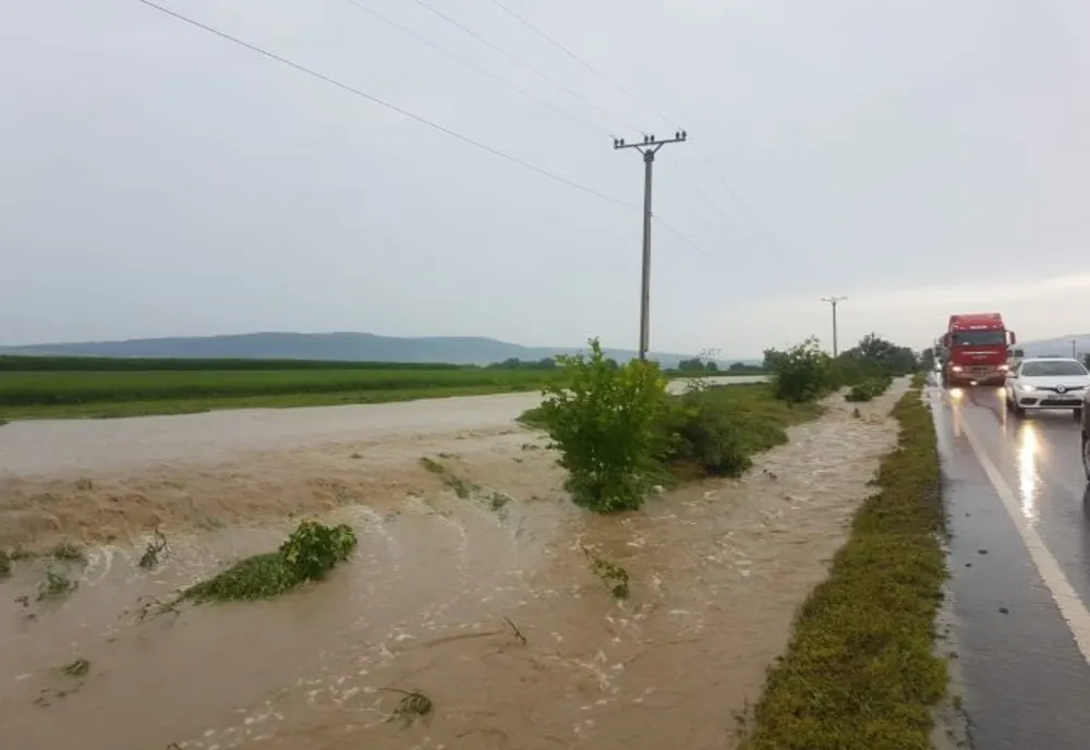 Cod ROŞU de inundaţii în mai multe localităţi din Bihor! A fost transmis un mesaj prin RO-ALERT