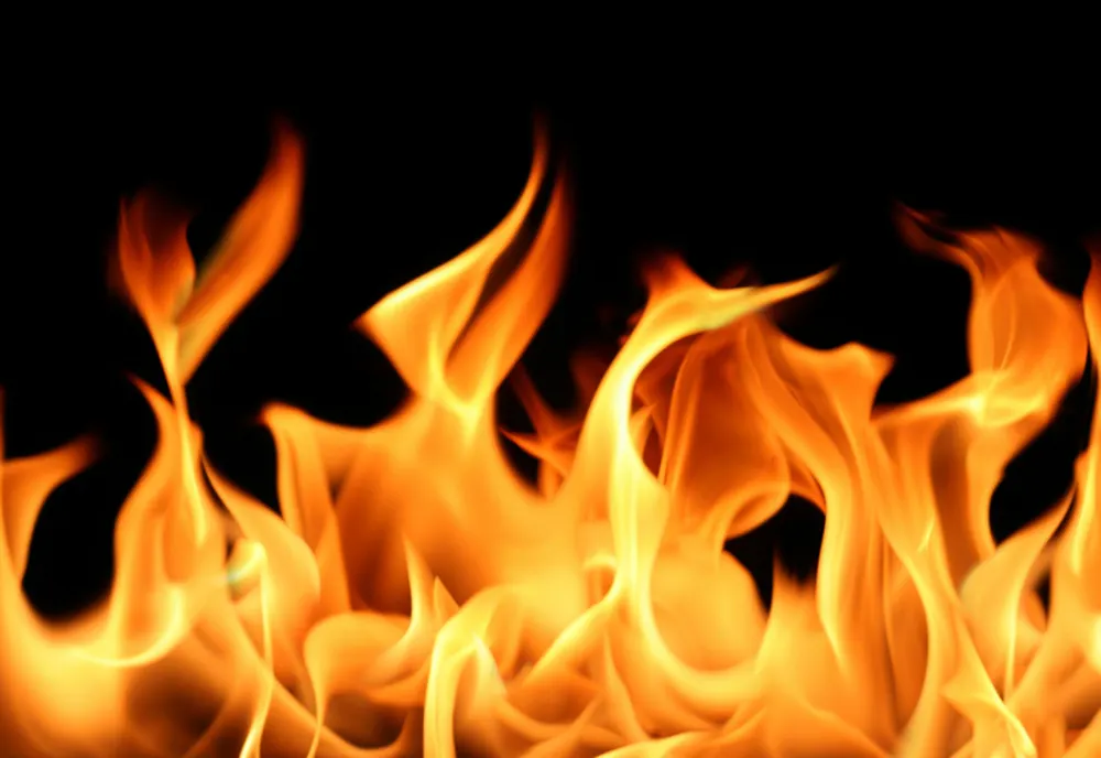 Orădean arestat după ce a încercat să dea foc unei case