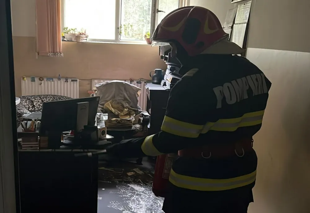 Incendiu la Spitalul de Psihiatrie Nucet! Pompierii au intervenit cu 3 autospeciale