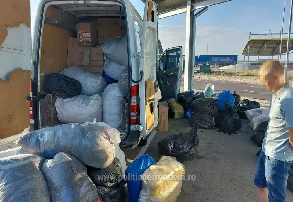 Țigări de contrabandă, ascunse printre produse umanitare! Tânăr ucrainean prins cu 30.000 de pachete, în Vama Borș II