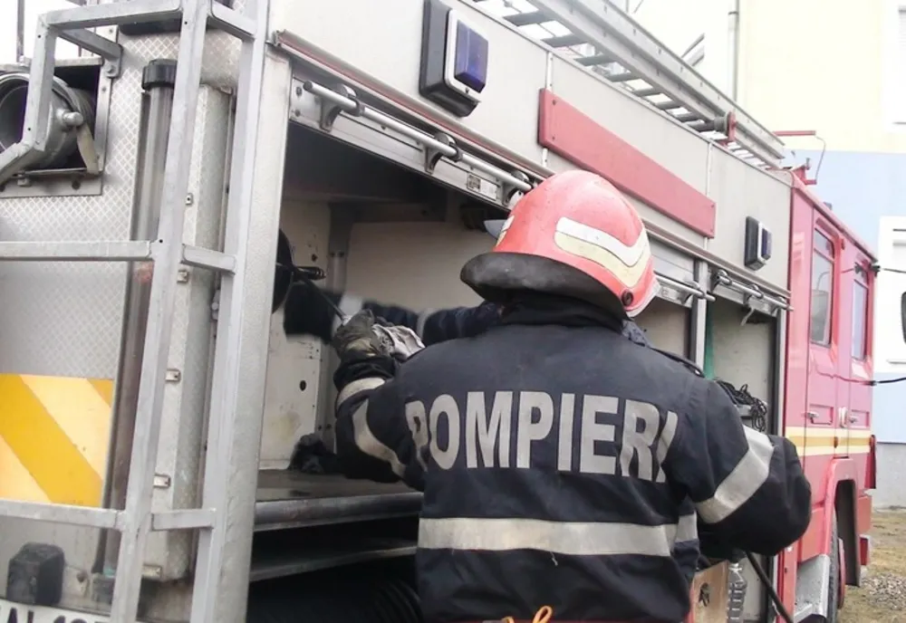Incendiu la o casă din Diosig! Focul a pornit de la o ţigară