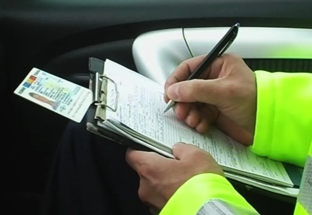 Zeci de pietoni amendaţi de poliţiştii din Bihor