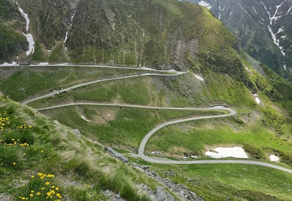 S-A DESCHIS CIRCULAȚIA PE TRANSFĂGĂRĂȘAN 