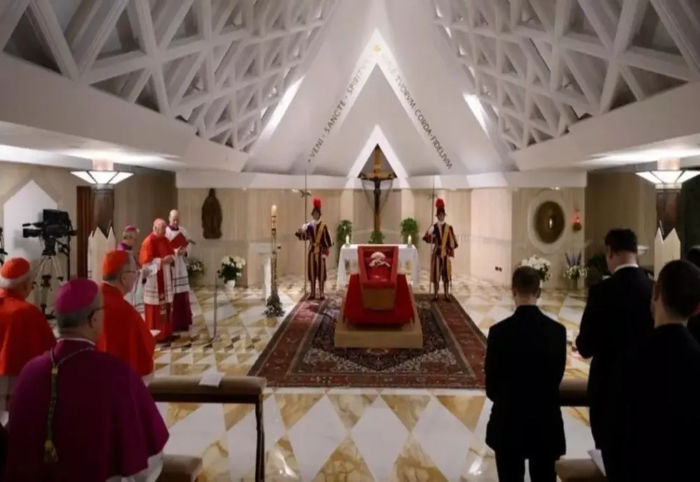 BISERICA CATOLICÃ: PERIOADA SCAUNULUI VACANT ȘI ALEGEREA NOULUI PAPĂ
