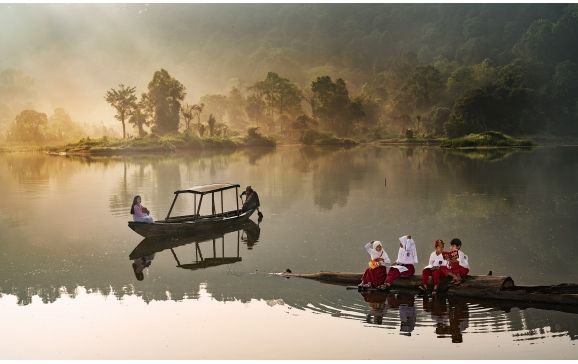 Alexandrino_Lei_Airosa_Autumnal_Situ_Gunung