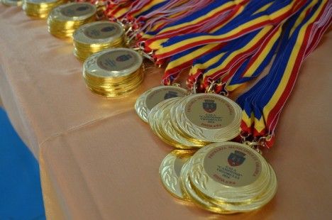 Campionii Viitorului