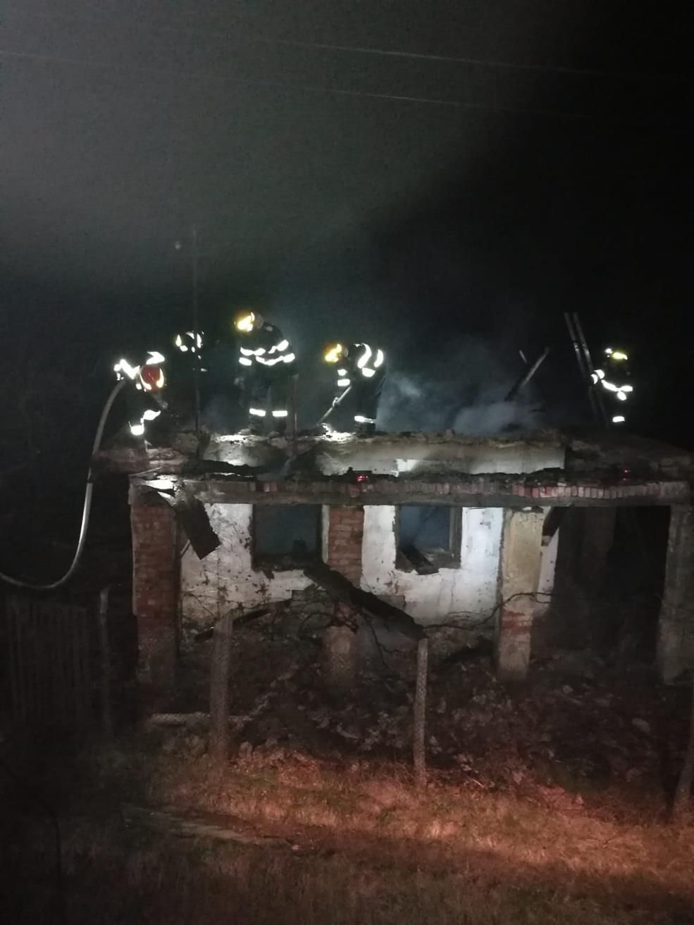 021319_1124_Doupersoane2