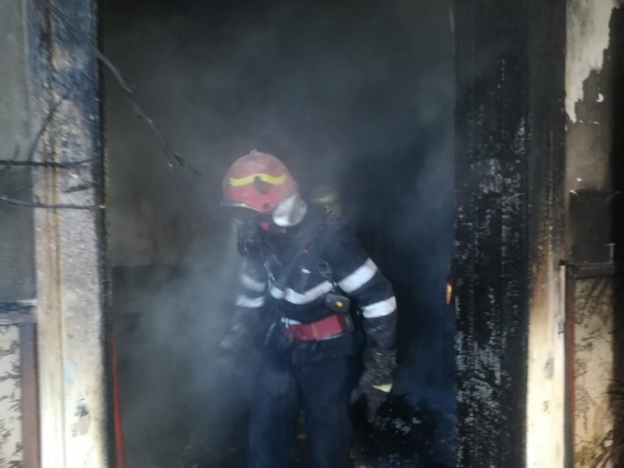 022519_1343_54demisiuni1