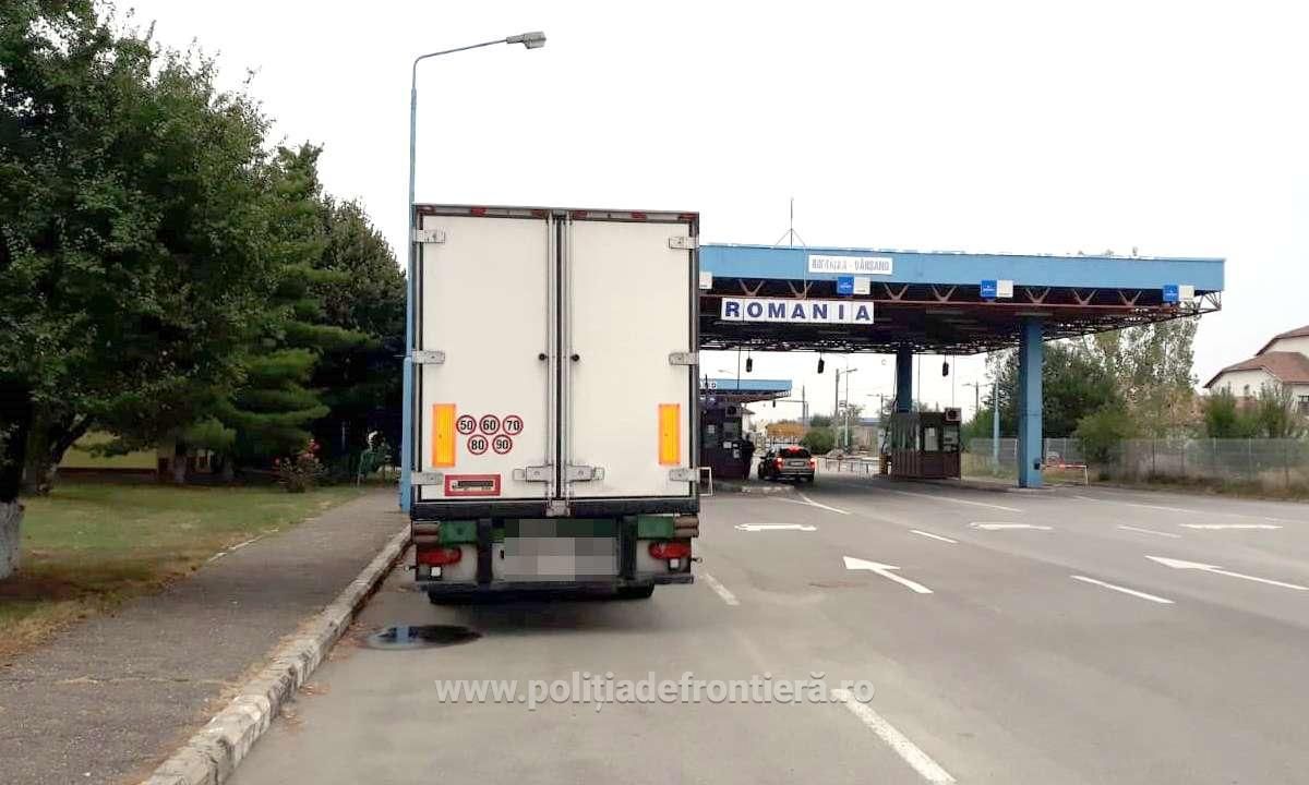 156922735085-6261-S4