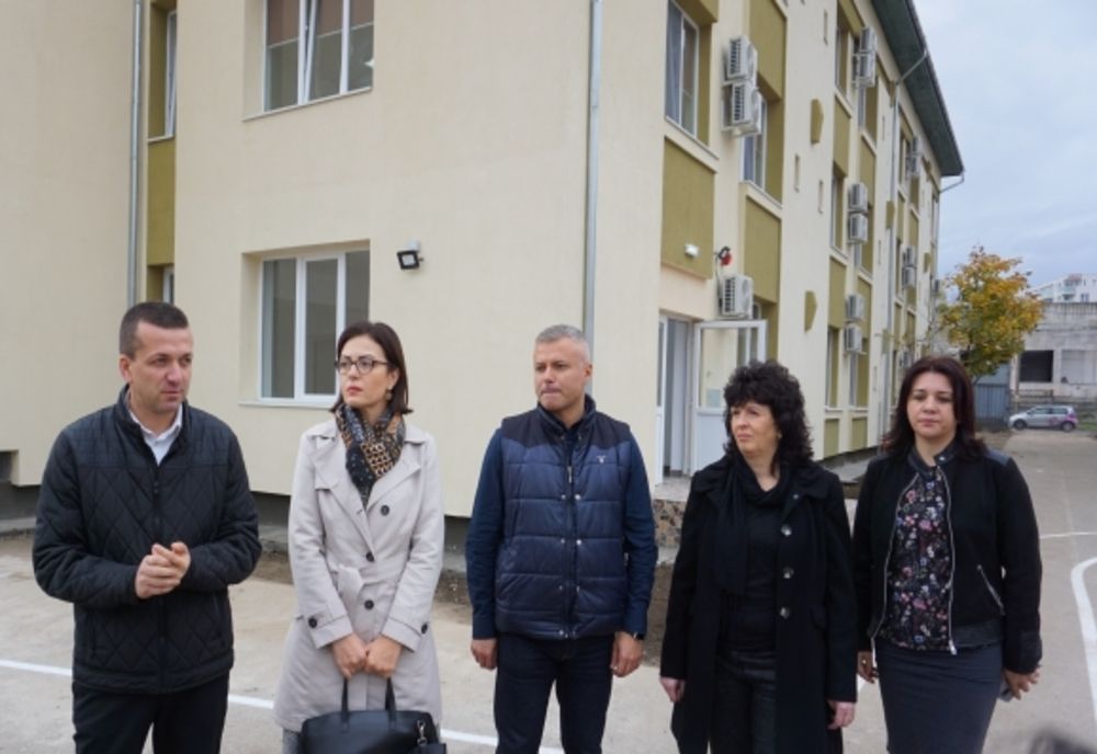 Reabilitat și modernizat, căminul internat de la Traian Vuia oferă elevilor aproape 100 de locuri de cazare