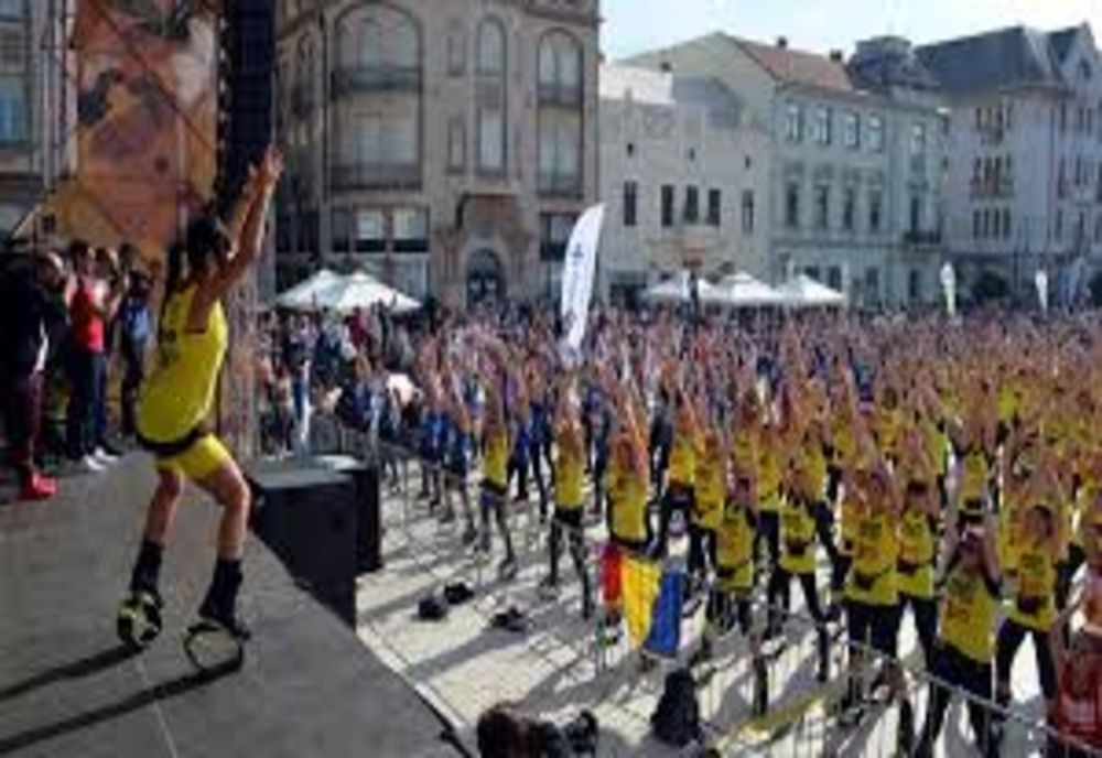 Oradea a intrat în Cartea Recordurilor cu cea mai mare lecţie de fitness